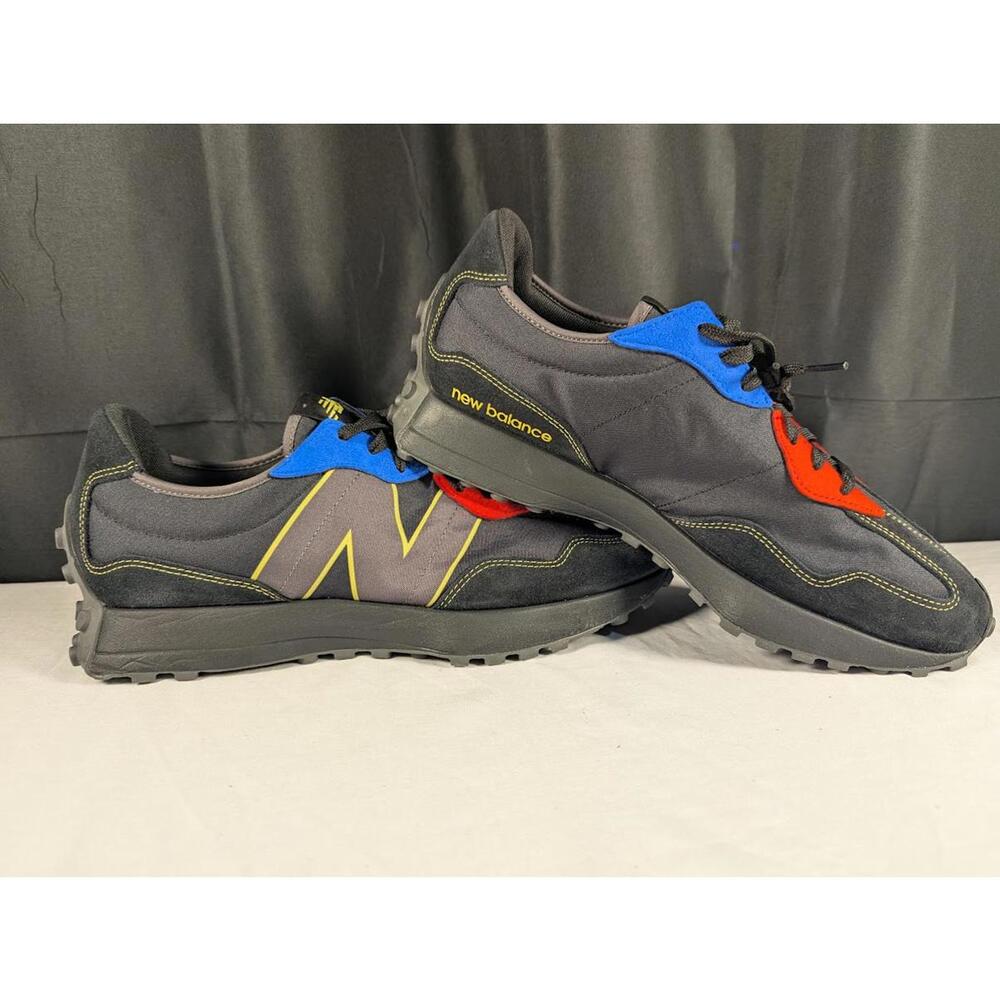 New Balance 327 MS327BC1 Black Red Blue Men's Size 13 No Box